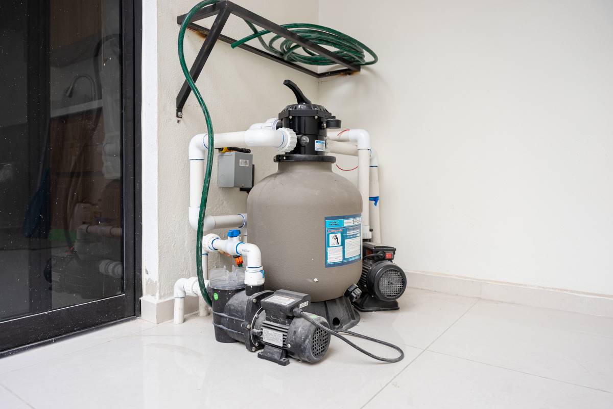 Pool pump replacement Quebec