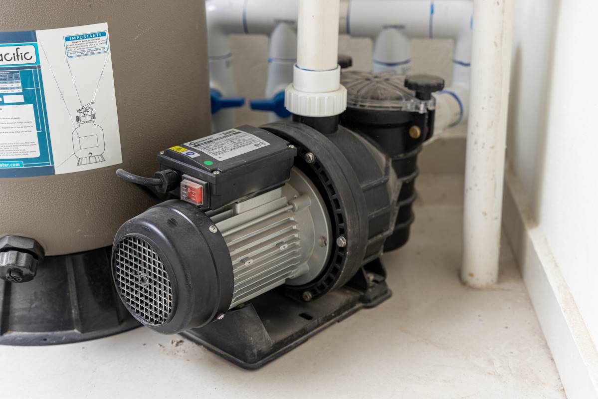Pool pump replacement Quebec